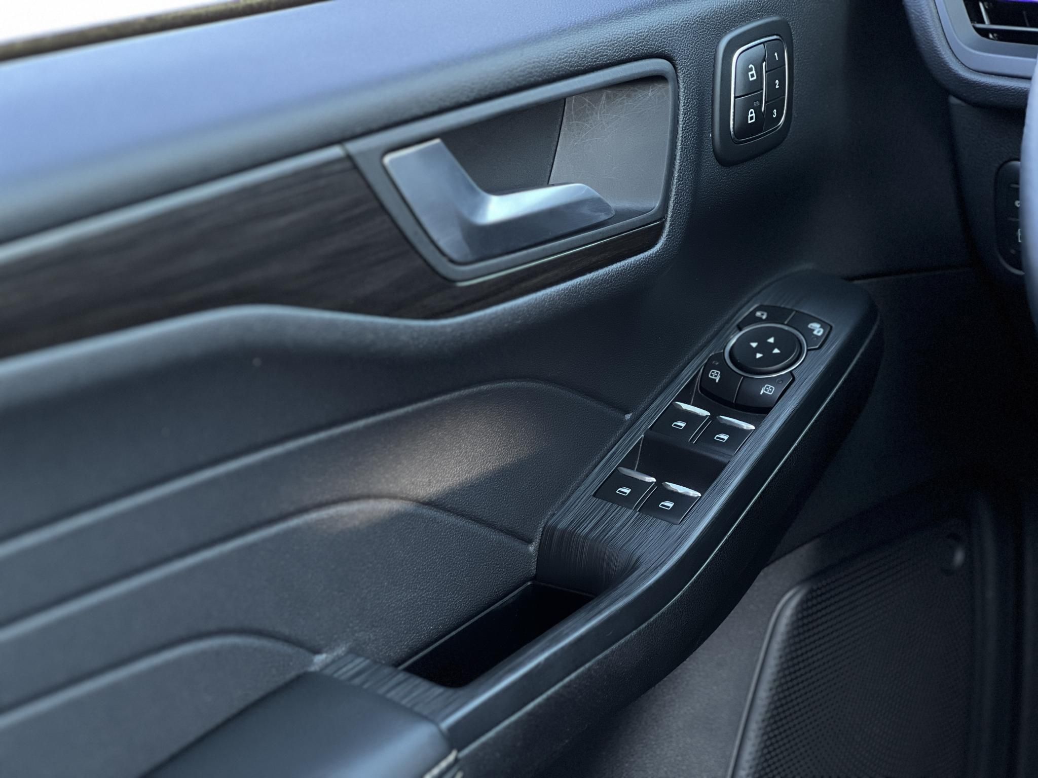 FORD KUGA 2.5 PHEV Vignale CVT