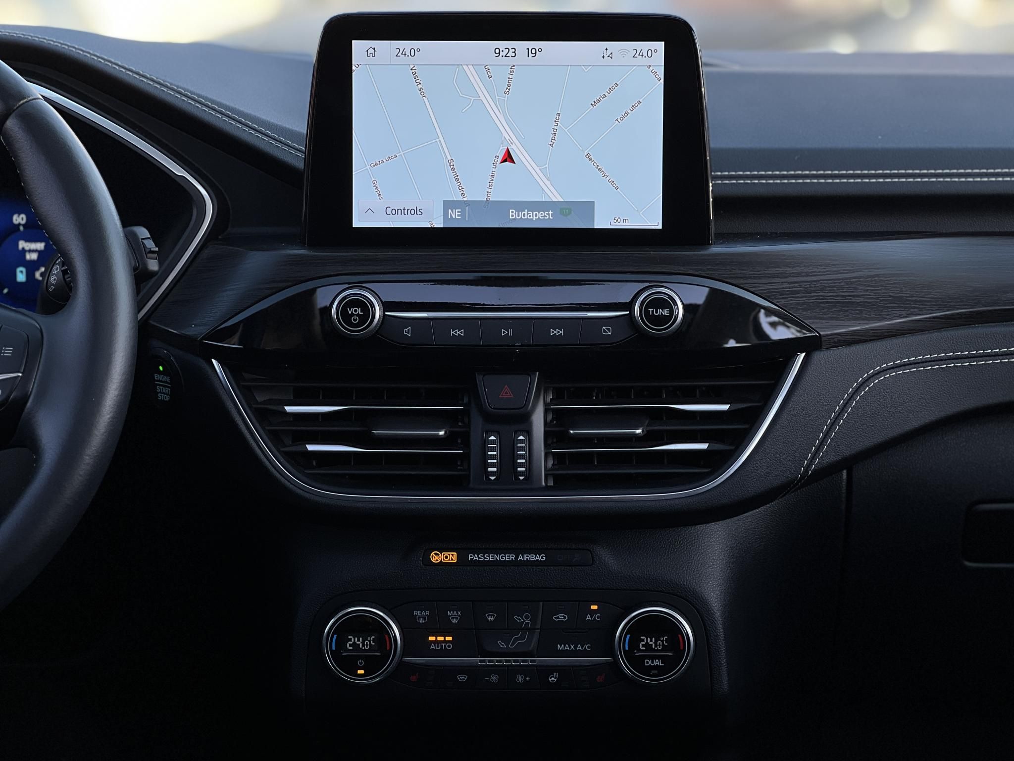 FORD KUGA 2.5 PHEV Vignale CVT