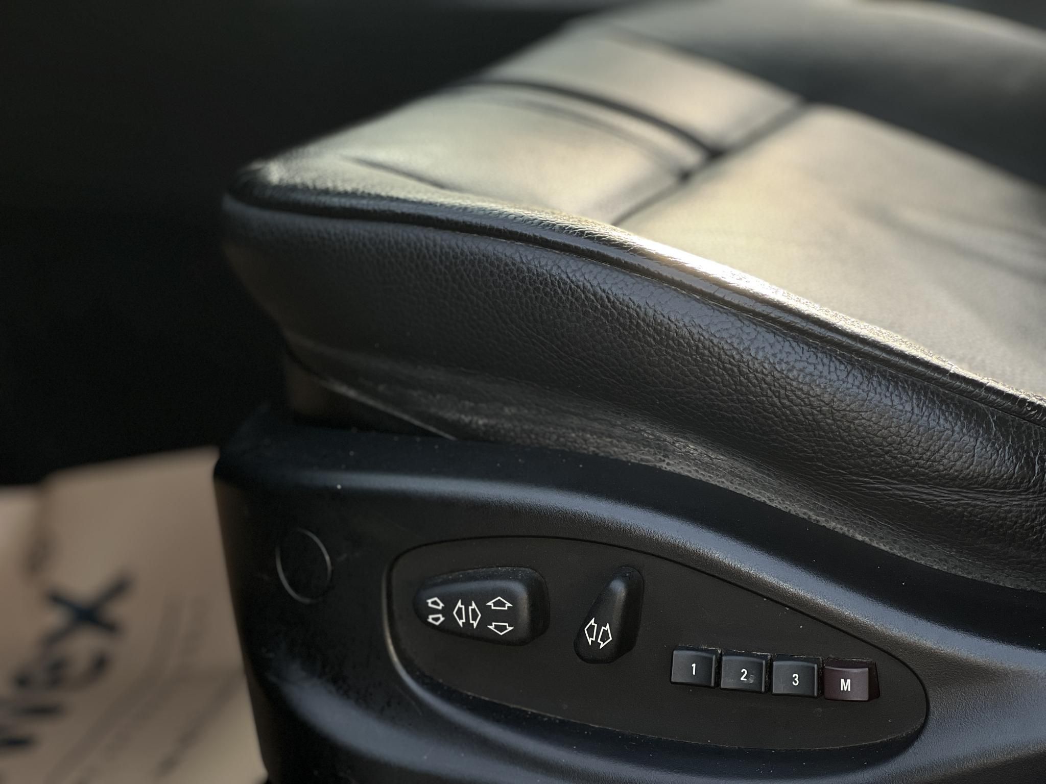BMW X3 3.0 (Automata) xenon fényszórók. ülésfűtés. lejtmenet. memória. vonóhorog. bőr belső!