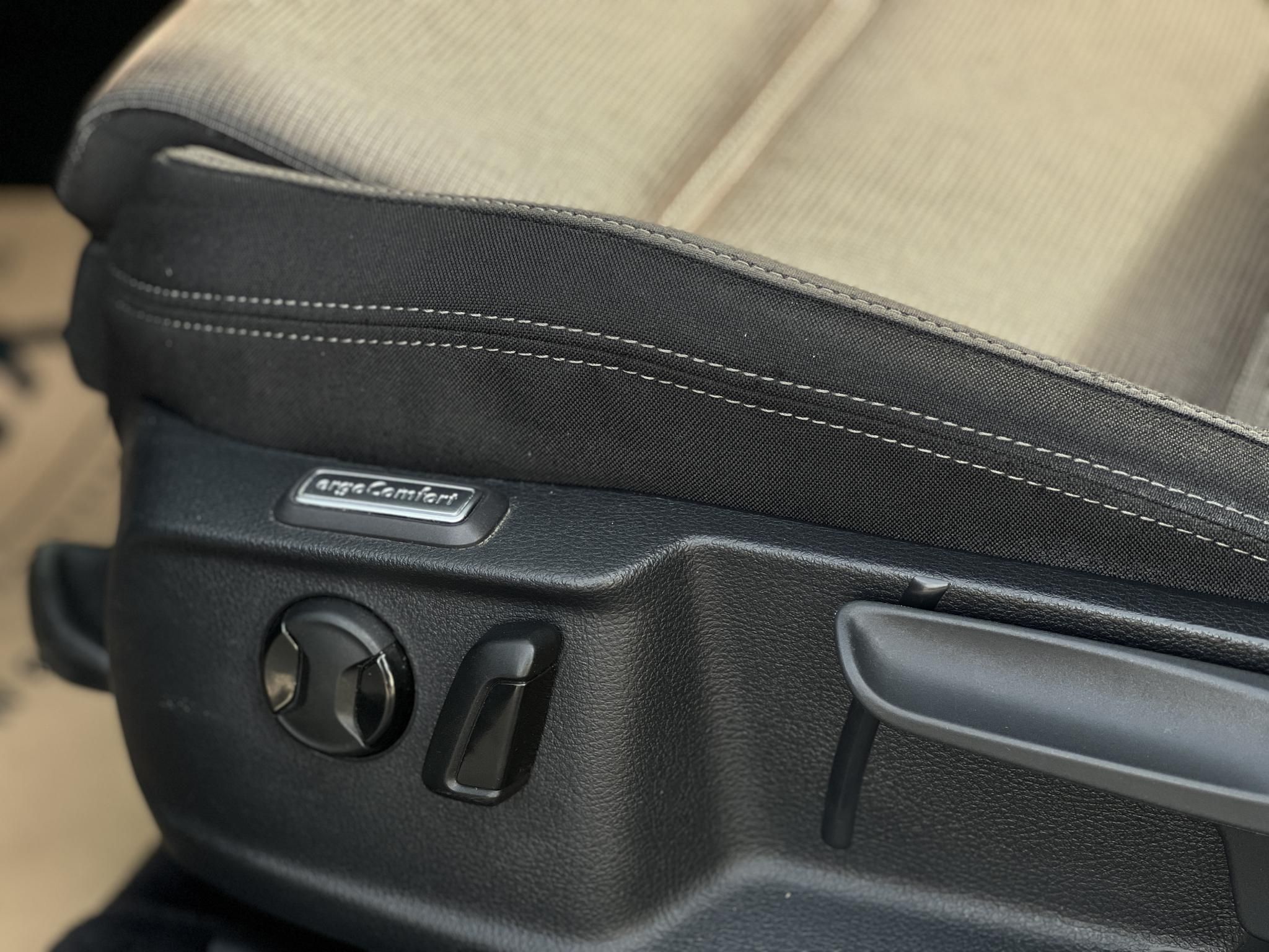 VOLKSWAGEN PASSAT VIII Variant 2.0 TDI BMT Comfortline DSG M.o.-i. LED. CARPLAY. rendszeresen karbantartott!