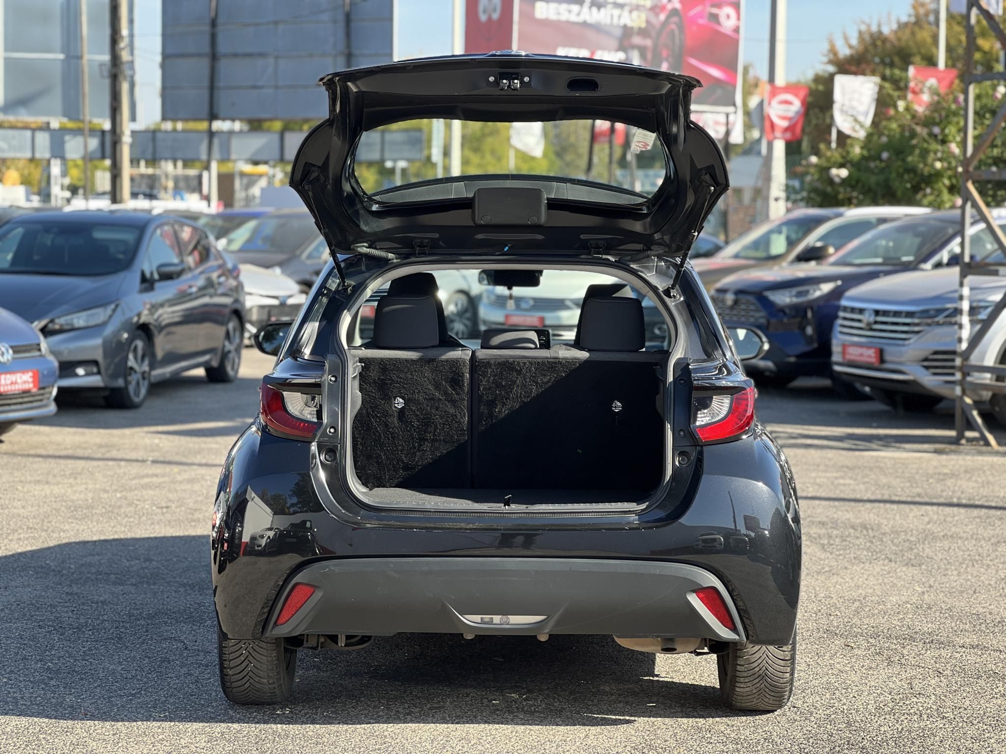TOYOTA YARIS 1.5 Hybrid Comfort Style e-CVT