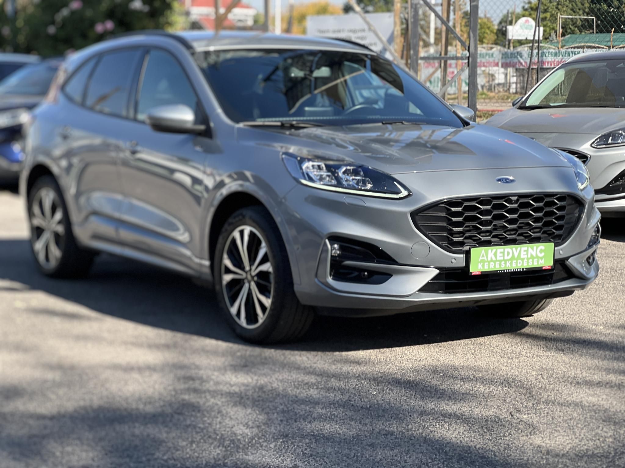 FORD KUGA 2.5 PHEV ST-Line X CVT 72e km. 70 kilométer hatótáv. Carplay!