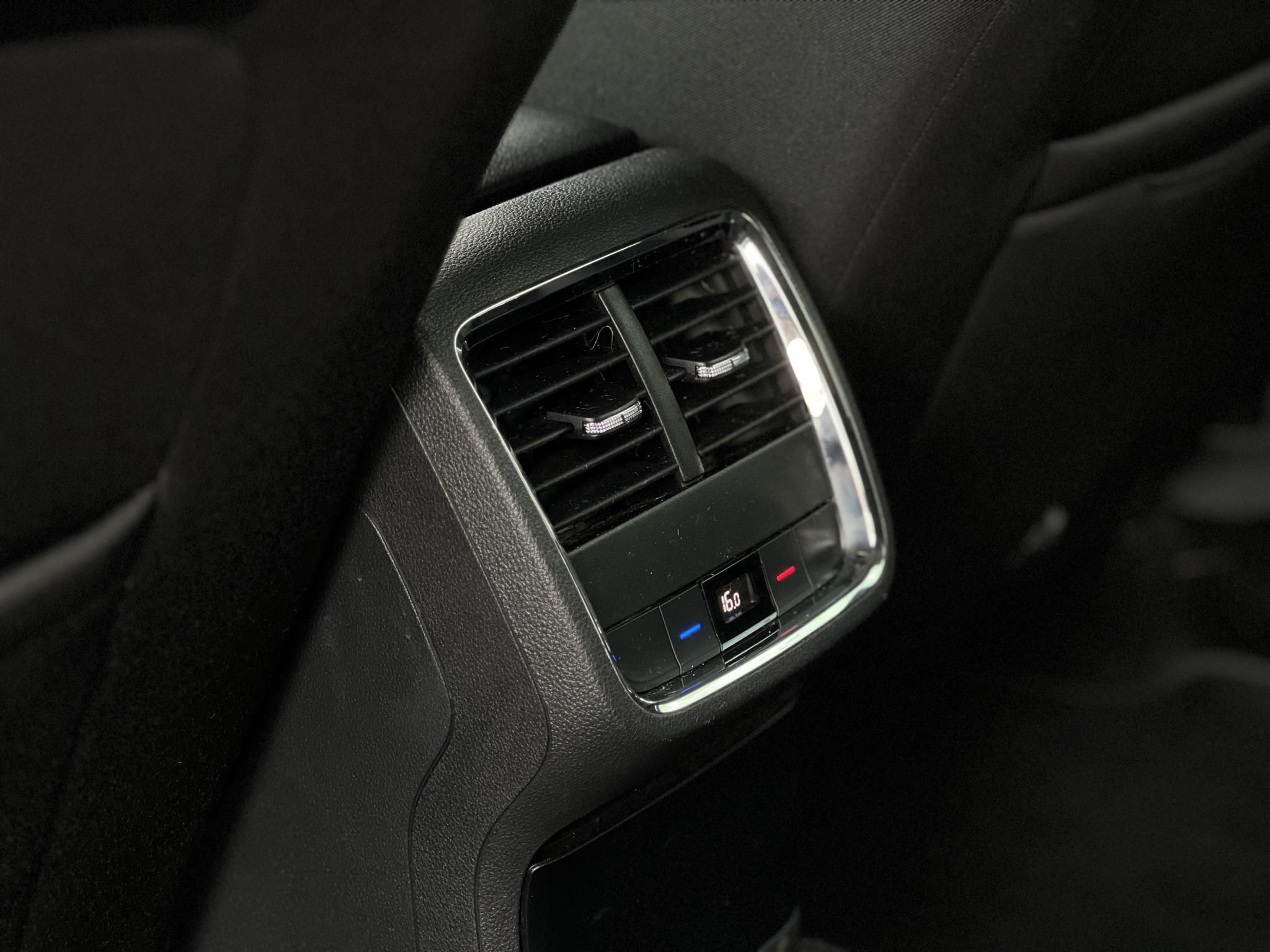 SKODA OCTAVIA Combi 2.0 TDI SCR Style DSG