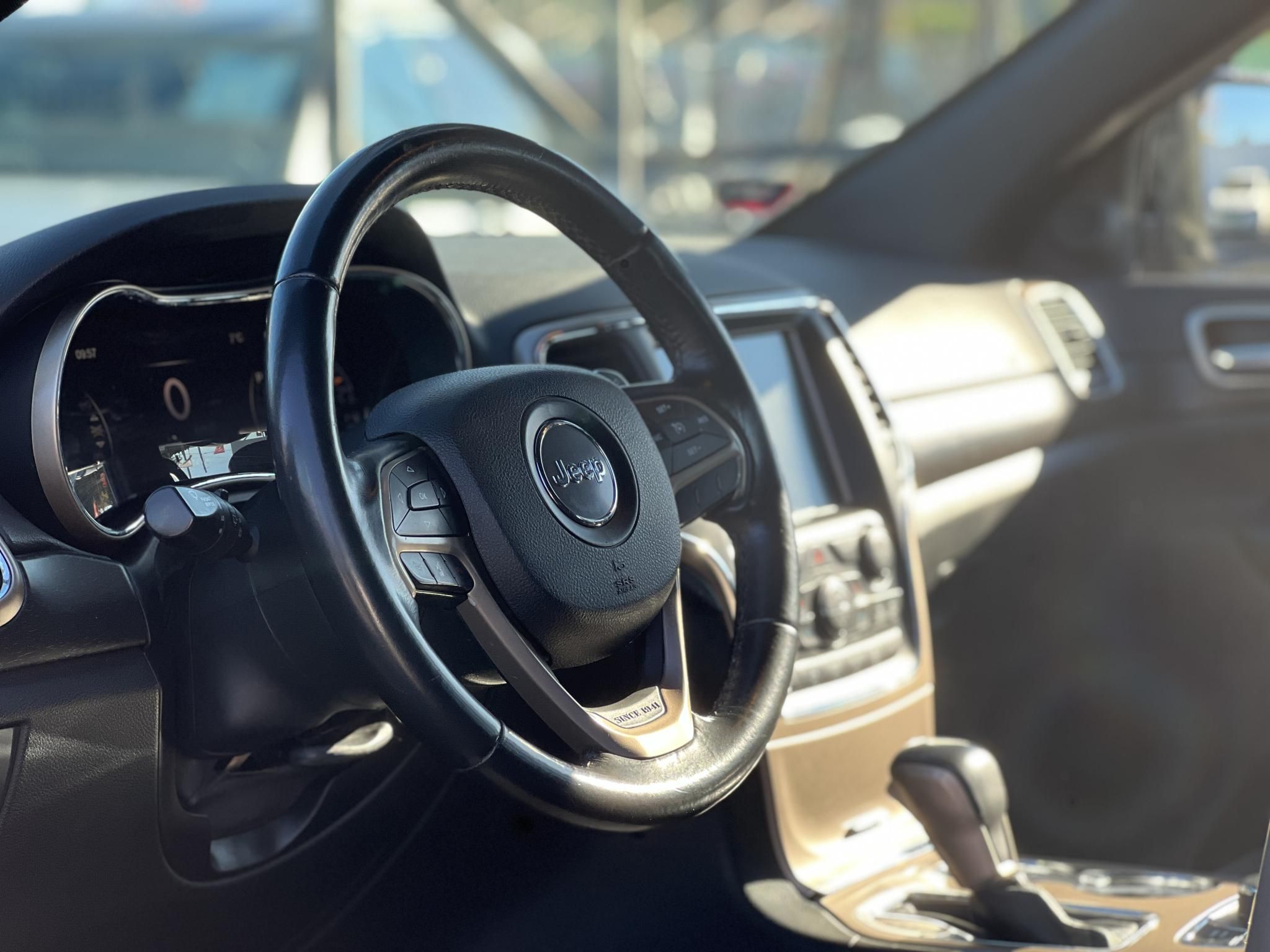 JEEP GRAND CHEROKEE 3.0 V6 CRD Laredo (Automata) 4X4. felező váltó. digitális klíma. tetőcsomagtartó