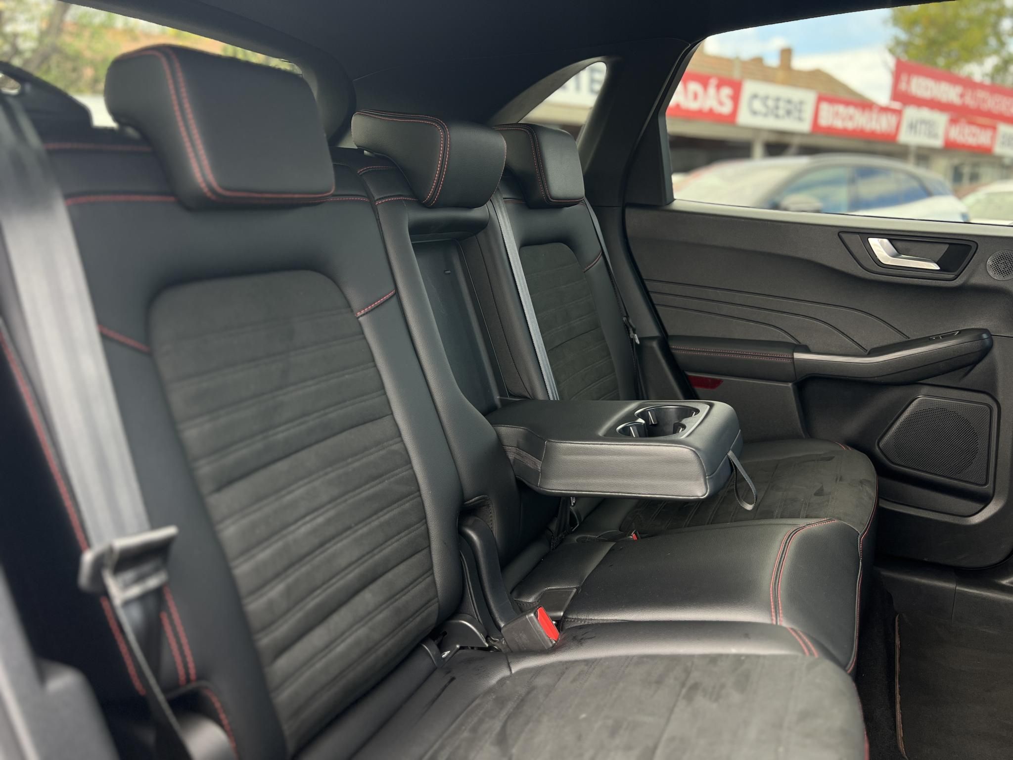 FORD KUGA 2.5 PHEV ST-Line X CVT 43e km. 70 km hatótáv. Carplay!