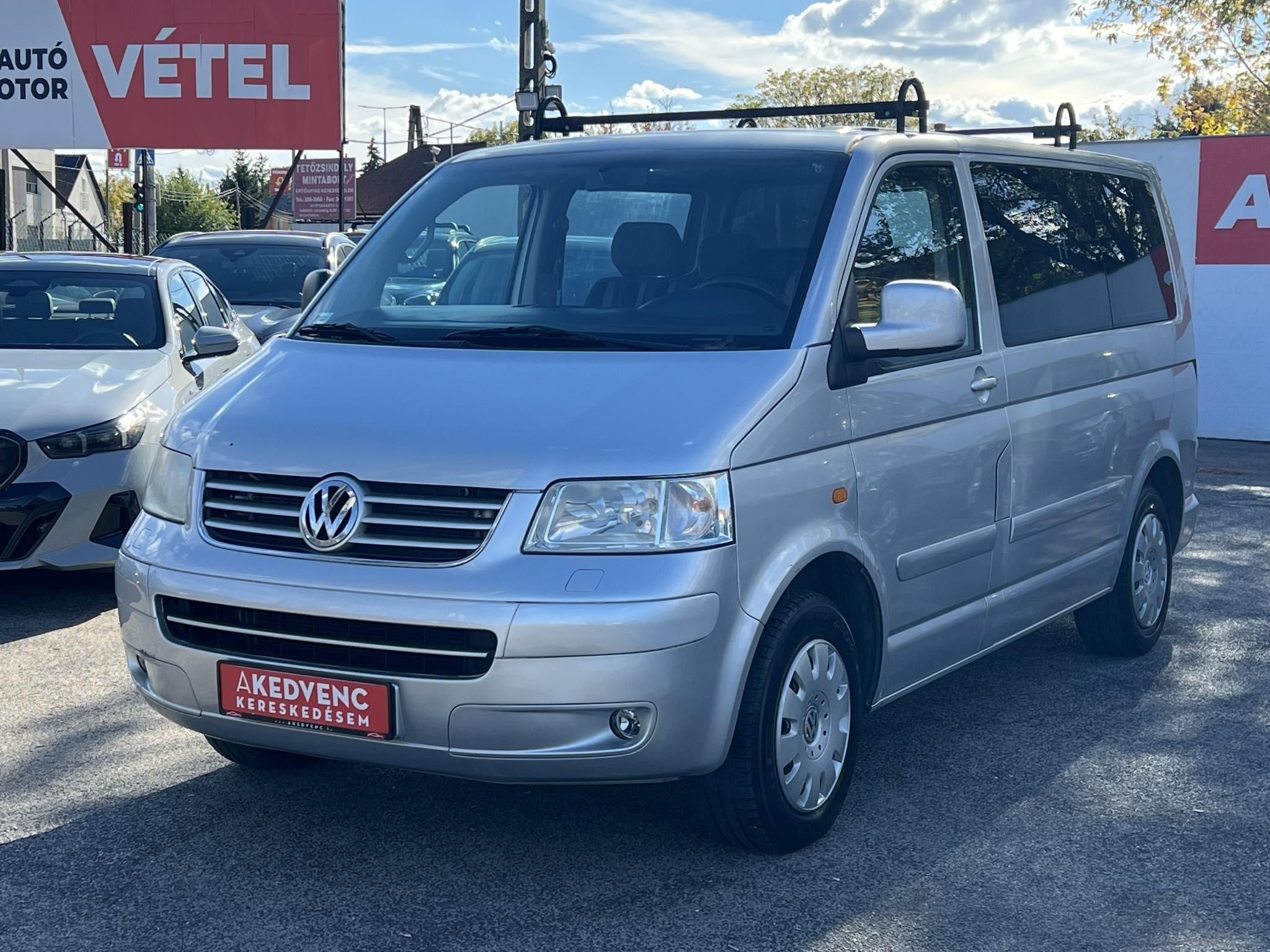 VOLKSWAGEN TRANSPORTER 2.5 TDI Mixto 'D.kab' AXE motorkód. vonóhorog. klíma. tetőcsomagtartó. 2 gyári kulcs!