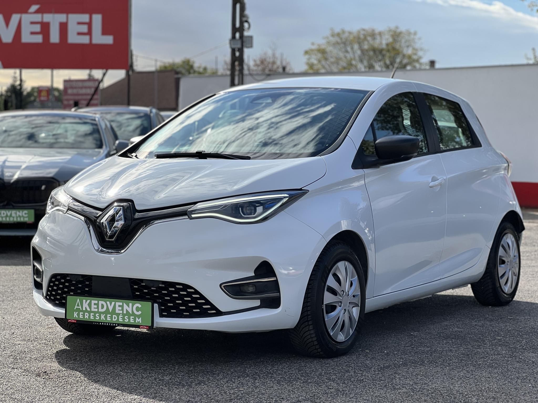 RENAULT ZOE R110 BUSINESS 52kWh 300 km hatótáv!
