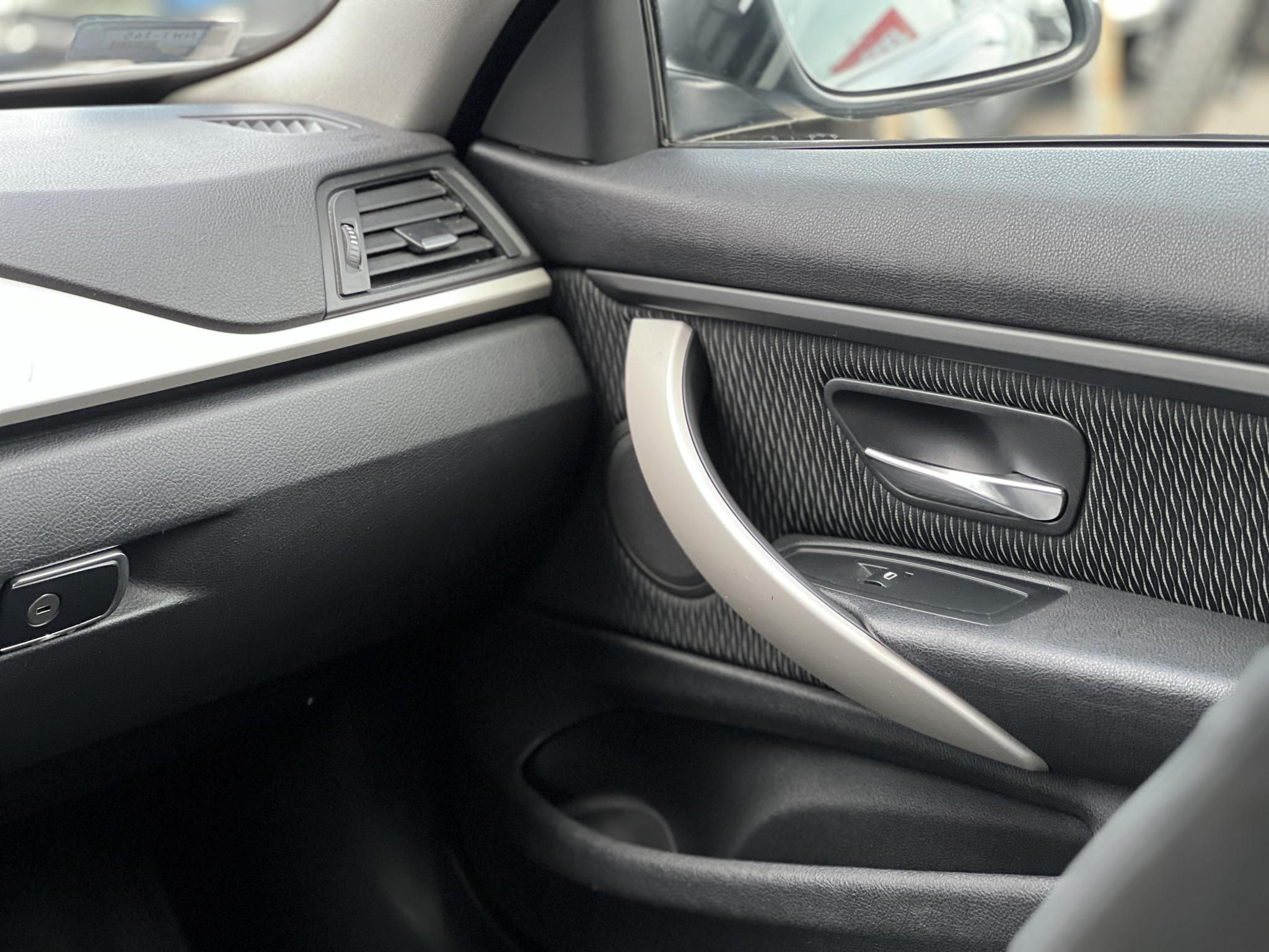 BMW 420d kézi váltó. Prof Navi. rendszeresen szervizelt. xenon. 5L/100km. A legjobb áron!