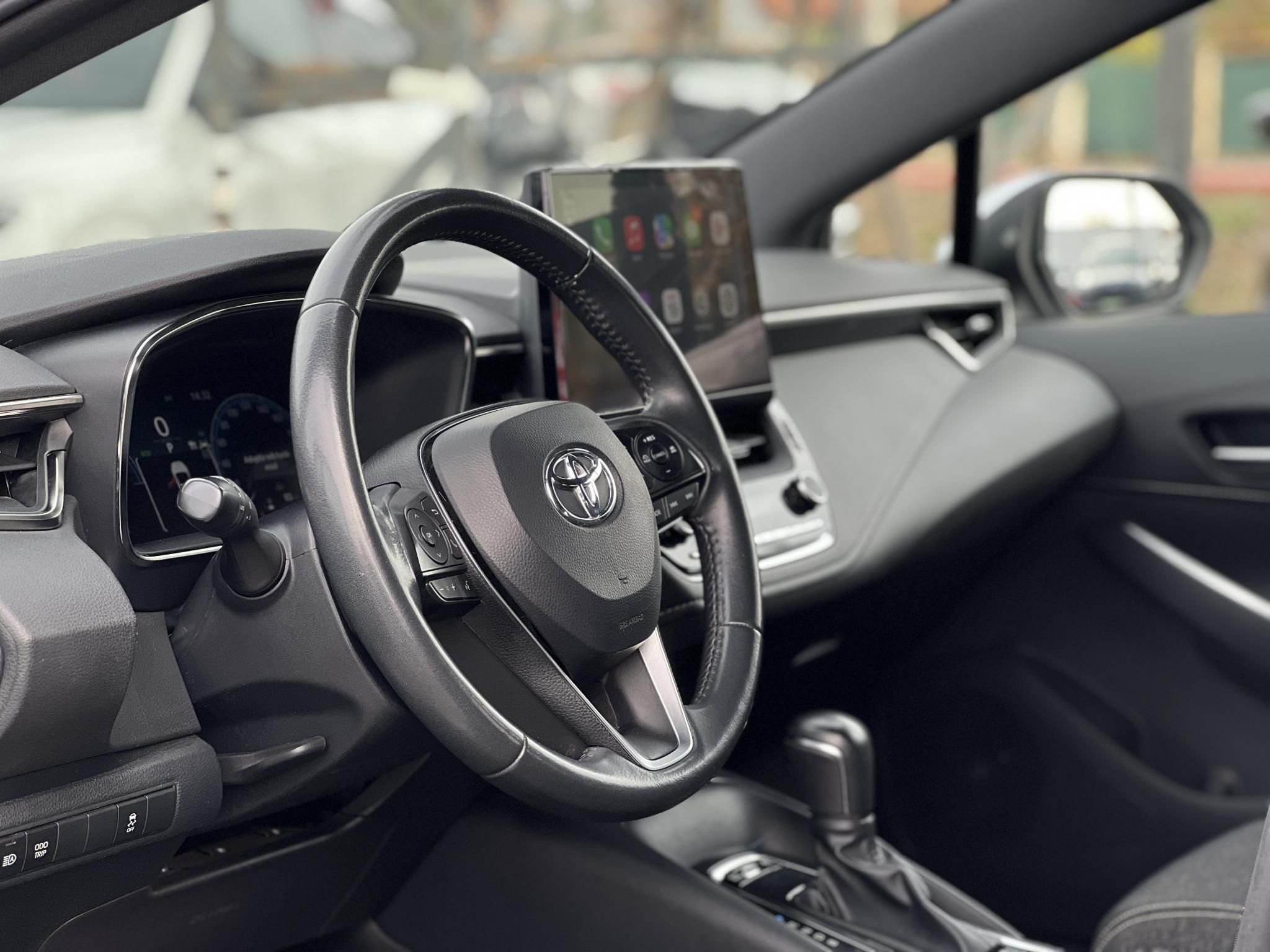 TOYOTA COROLLA Touring Sports 1.8 Hybrid Comfort Business e-CVT 108e km. M.o.-i. 1.tul. sérülésmentes. dokumentált előélet!