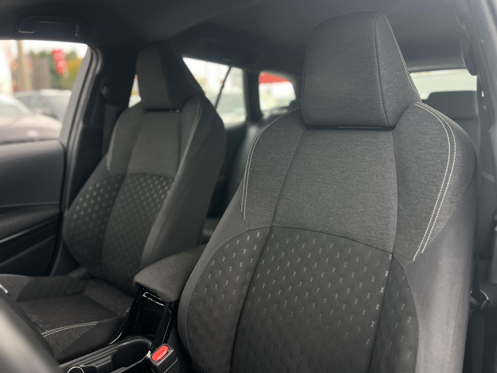 TOYOTA COROLLA Touring Sports 1.8 Hybrid Comfort Business e-CVT 108e km. M.o.-i. 1.tul. sérülésmentes. dokumentált előélet!