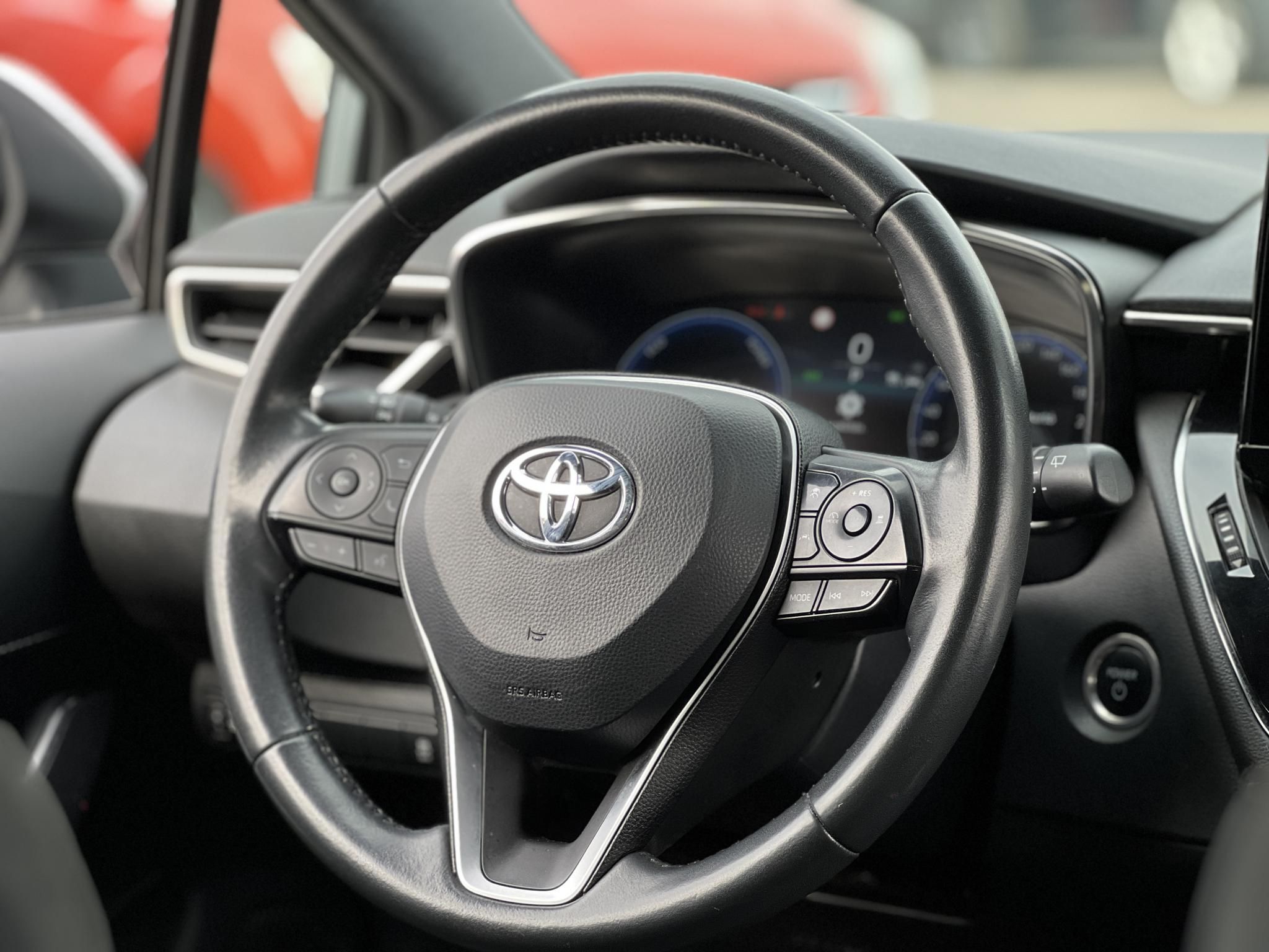 TOYOTA COROLLA Touring Sports 1.8 Hybrid Comfort Business e-CVT 108e km. M.o.-i. 1.tul. sérülésmentes. dokumentált előélet!