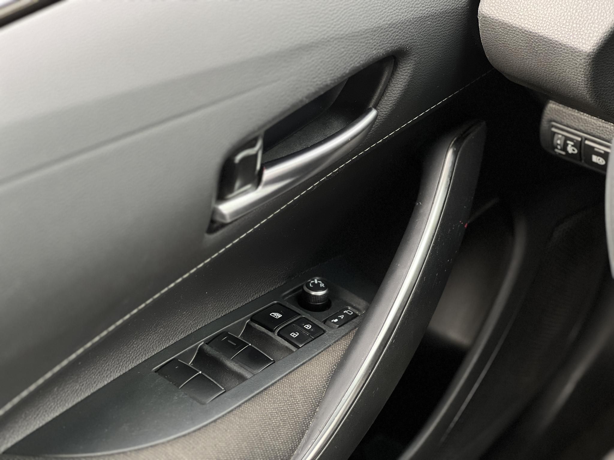 TOYOTA COROLLA Touring Sports 1.8 Hybrid Comfort Business e-CVT 108e km. M.o.-i. 1.tul. sérülésmentes. dokumentált előélet!
