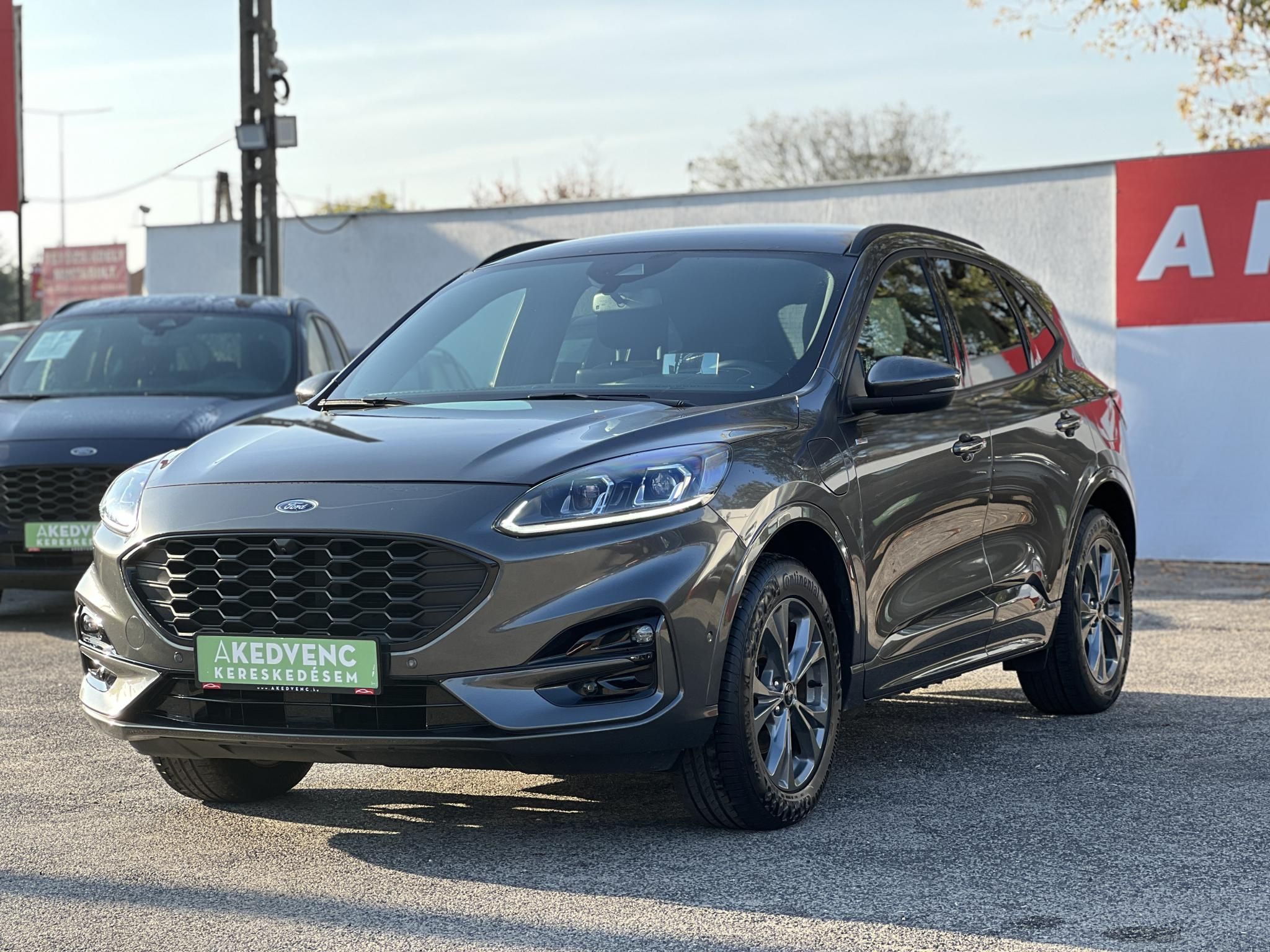 FORD KUGA 2.5 PHEV ST-Line CVT 34e km. sérülésmentes. márkaszervizelt. head-up. gyönyörű állapot!