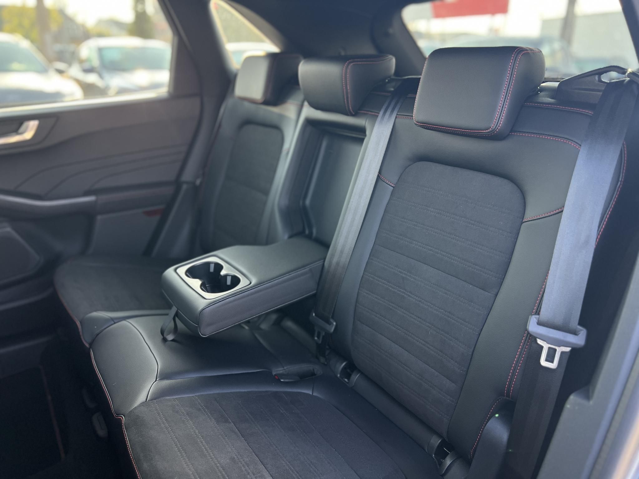 FORD KUGA 2.5 PHEV ST-Line CVT 34e km. sérülésmentes. márkaszervizelt. head-up. gyönyörű állapot!
