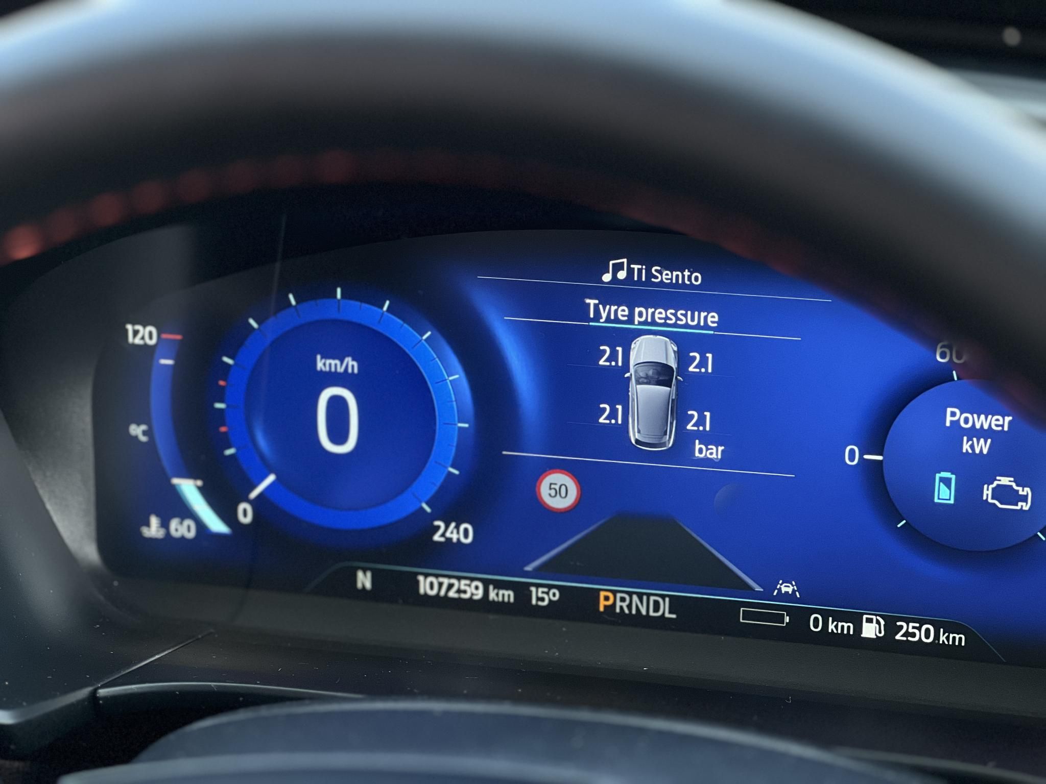 FORD KUGA 2.5 PHEV ST-Line CVT 107e km. Bang and Olufsen. head-up. 4x ülésfűtés. állítható combtámasz. gyönyörű