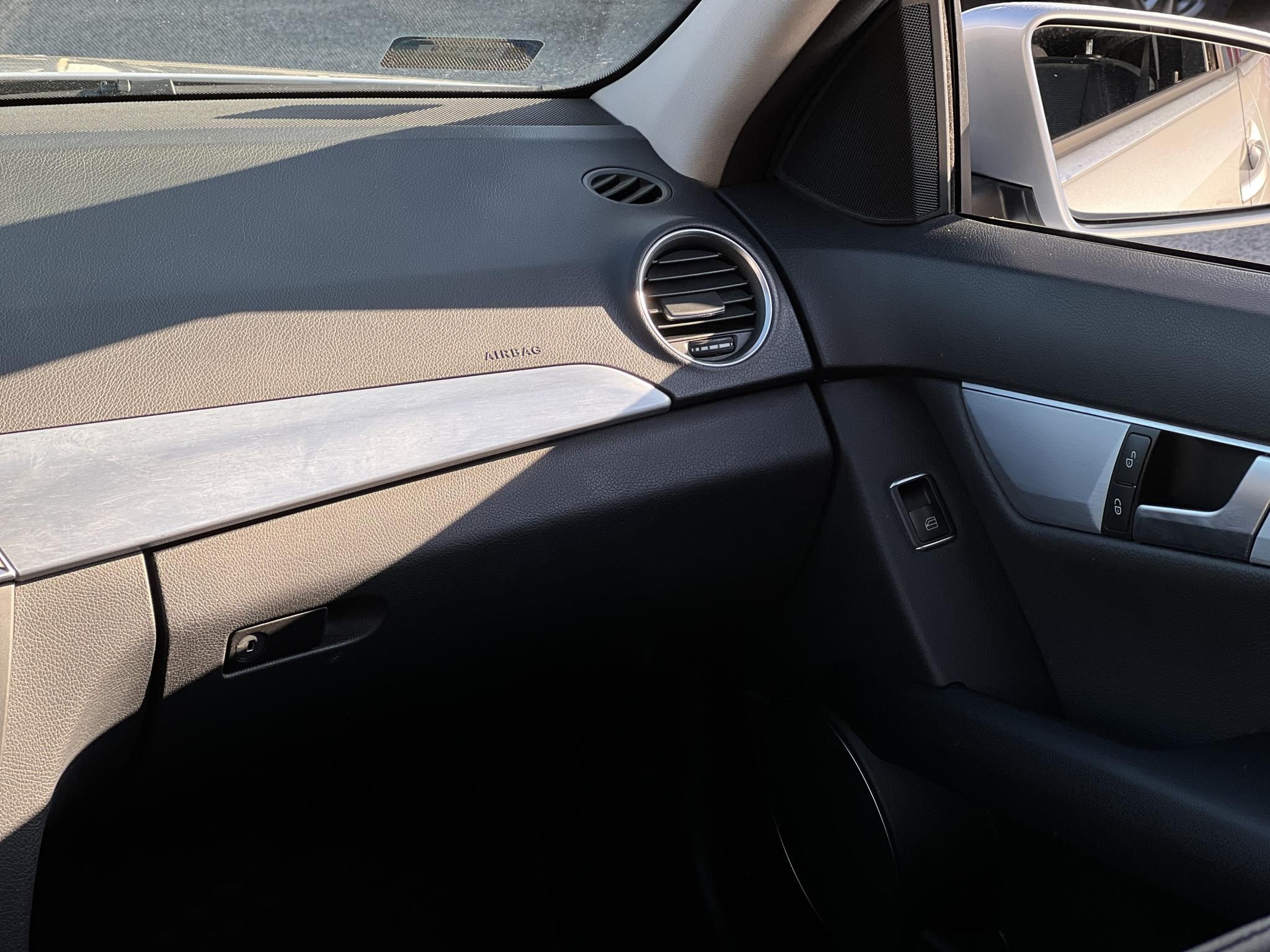 MERCEDES-BENZ C 250 T BlueEFFICIENCY Avantgarde (Automata) FACELIFT. Teljes szerviztörténet. vezérlés cserélve!