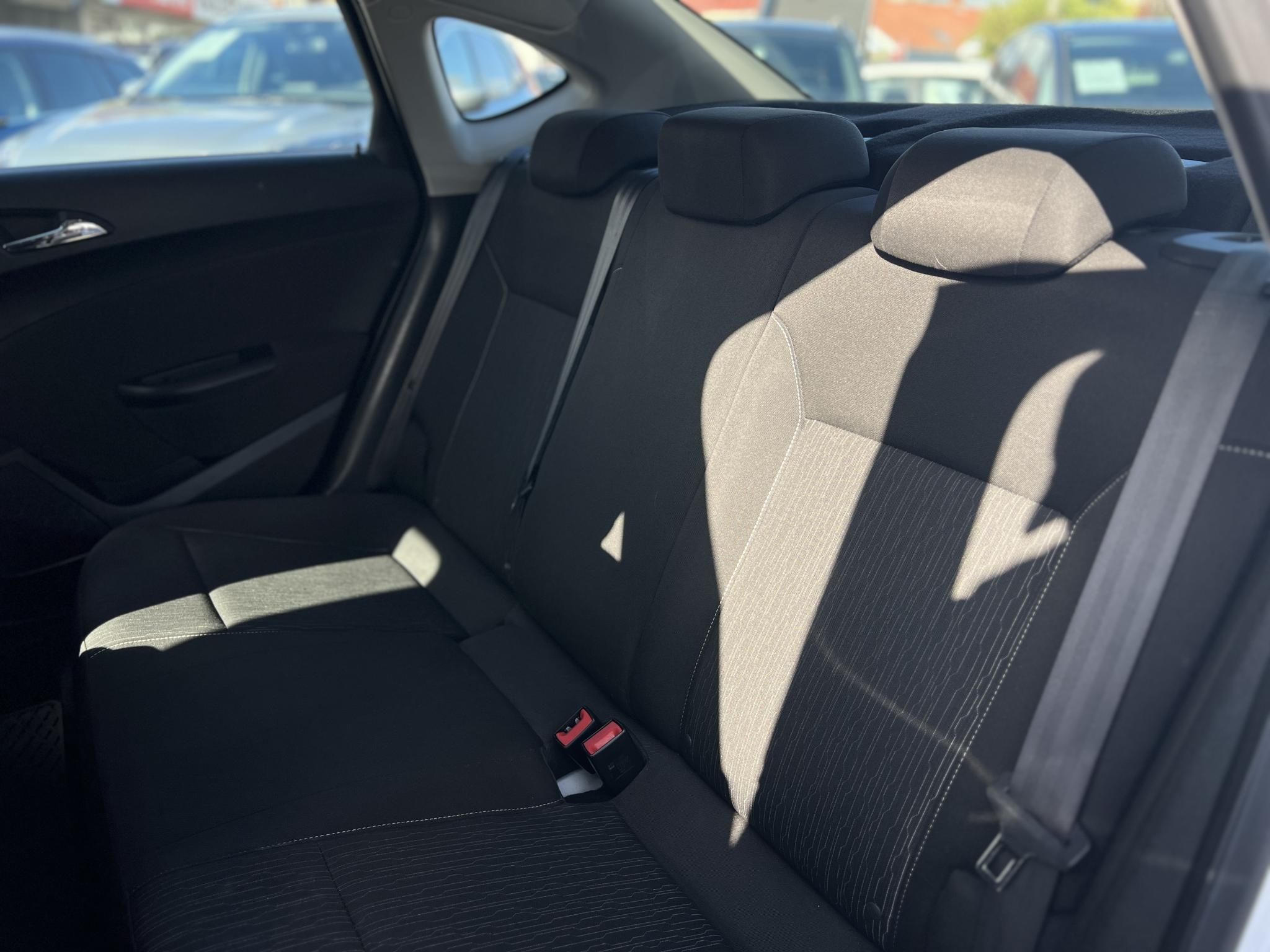 OPEL ASTRA J Sedan 1.4 T Business EURO6