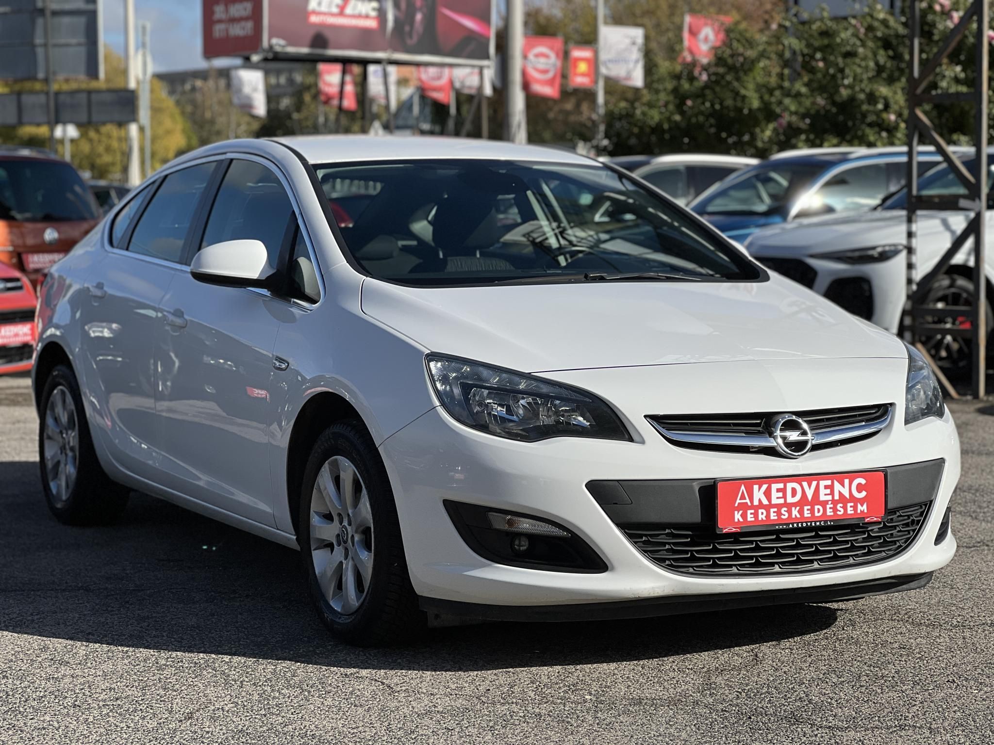 OPEL ASTRA J Sedan 1.4 T Business EURO6
