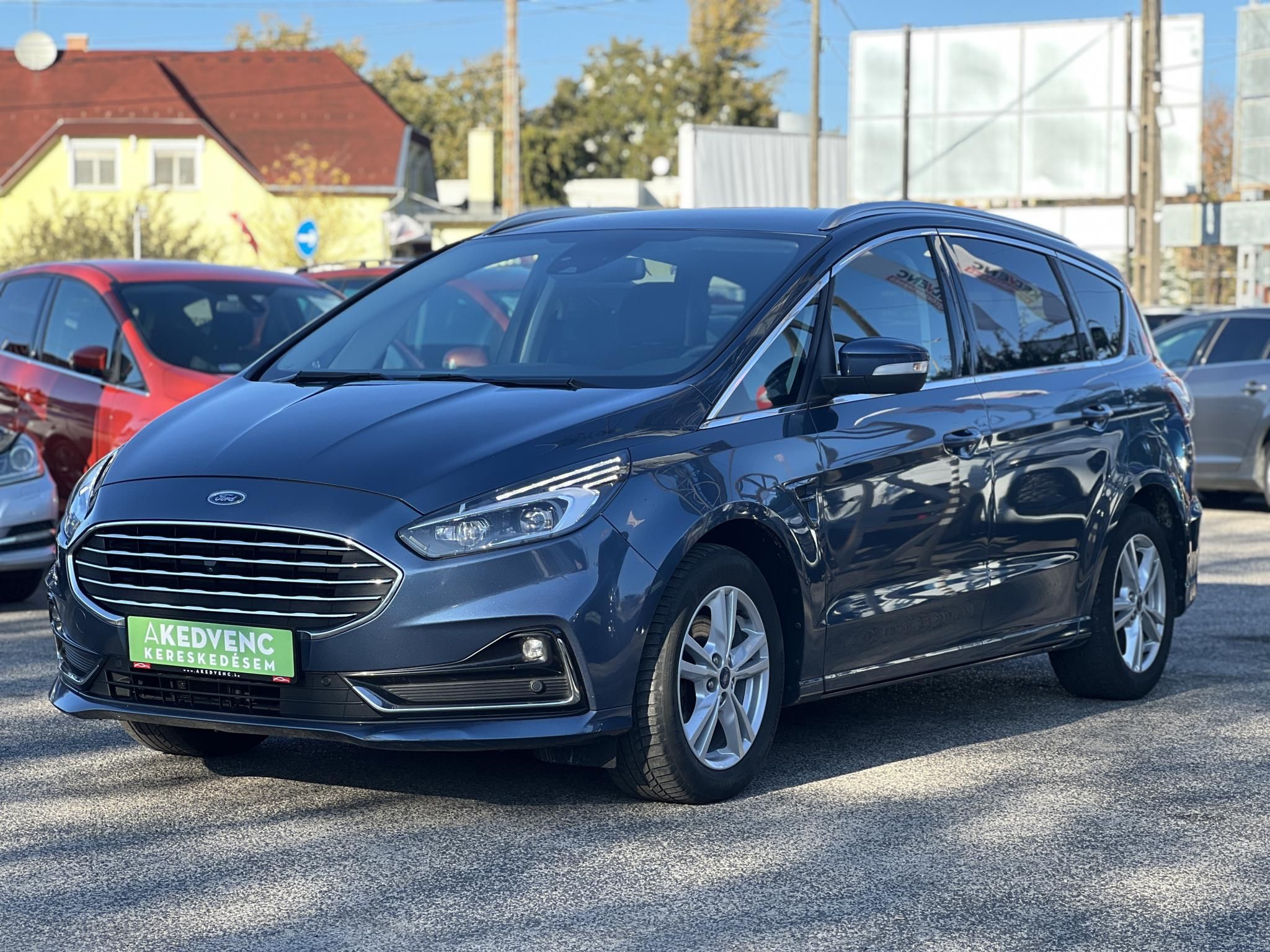 FORD S-MAX 2.5 FHEV Titanium CVT Sávtartó Carplay Tempomat Ülésfűtés!
