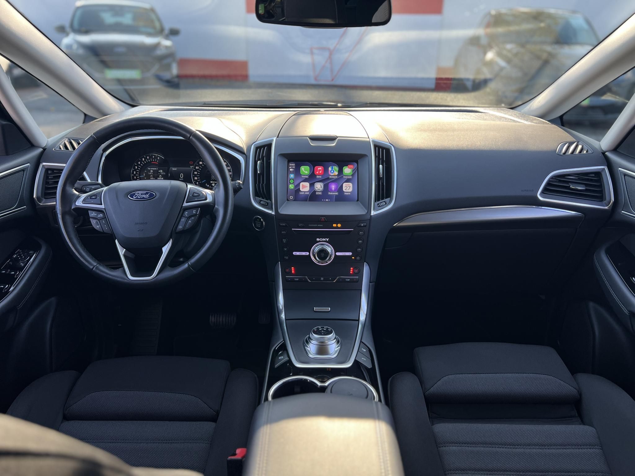 FORD S-MAX 2.5 FHEV Titanium CVT Sávtartó Carplay Tempomat Ülésfűtés!