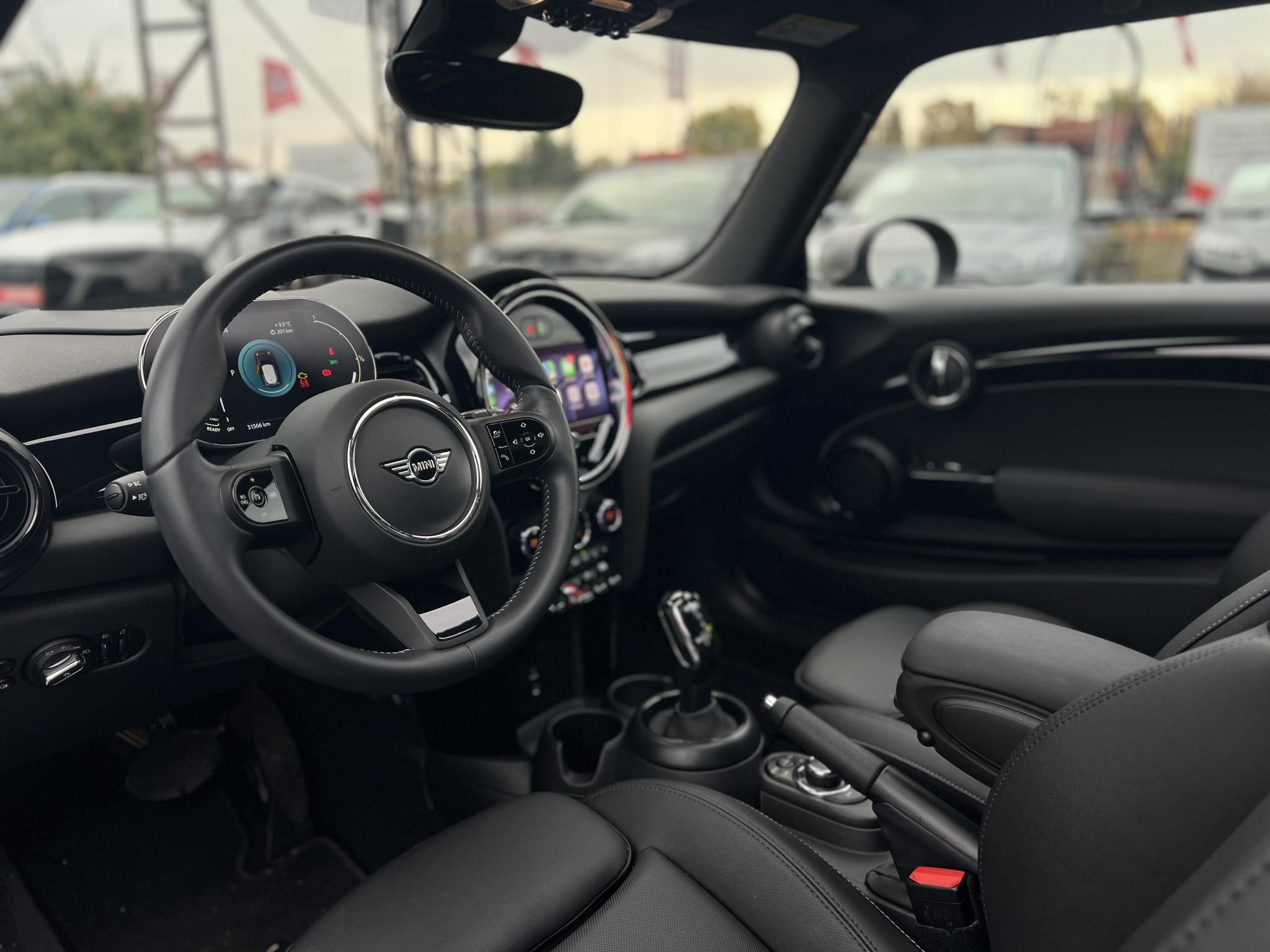 MINI MINI 1.5 Cooper DKG 31e km. panoráma tető. CarPlay