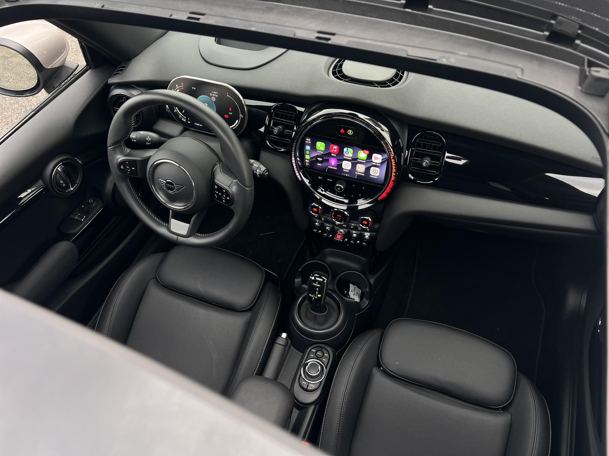 MINI MINI 1.5 Cooper DKG 31e km. panoráma tető. CarPlay