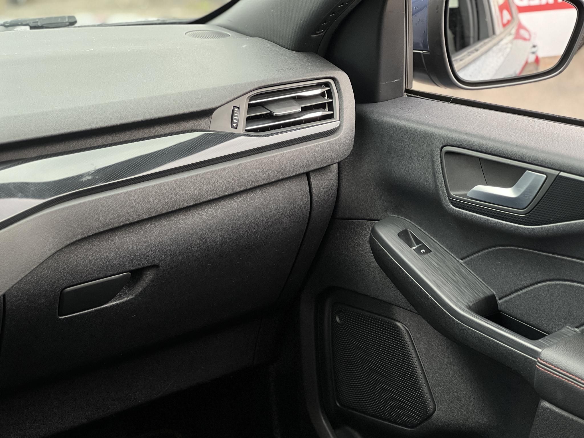 FORD KUGA 2.5 PHEV ST-Line X CVT