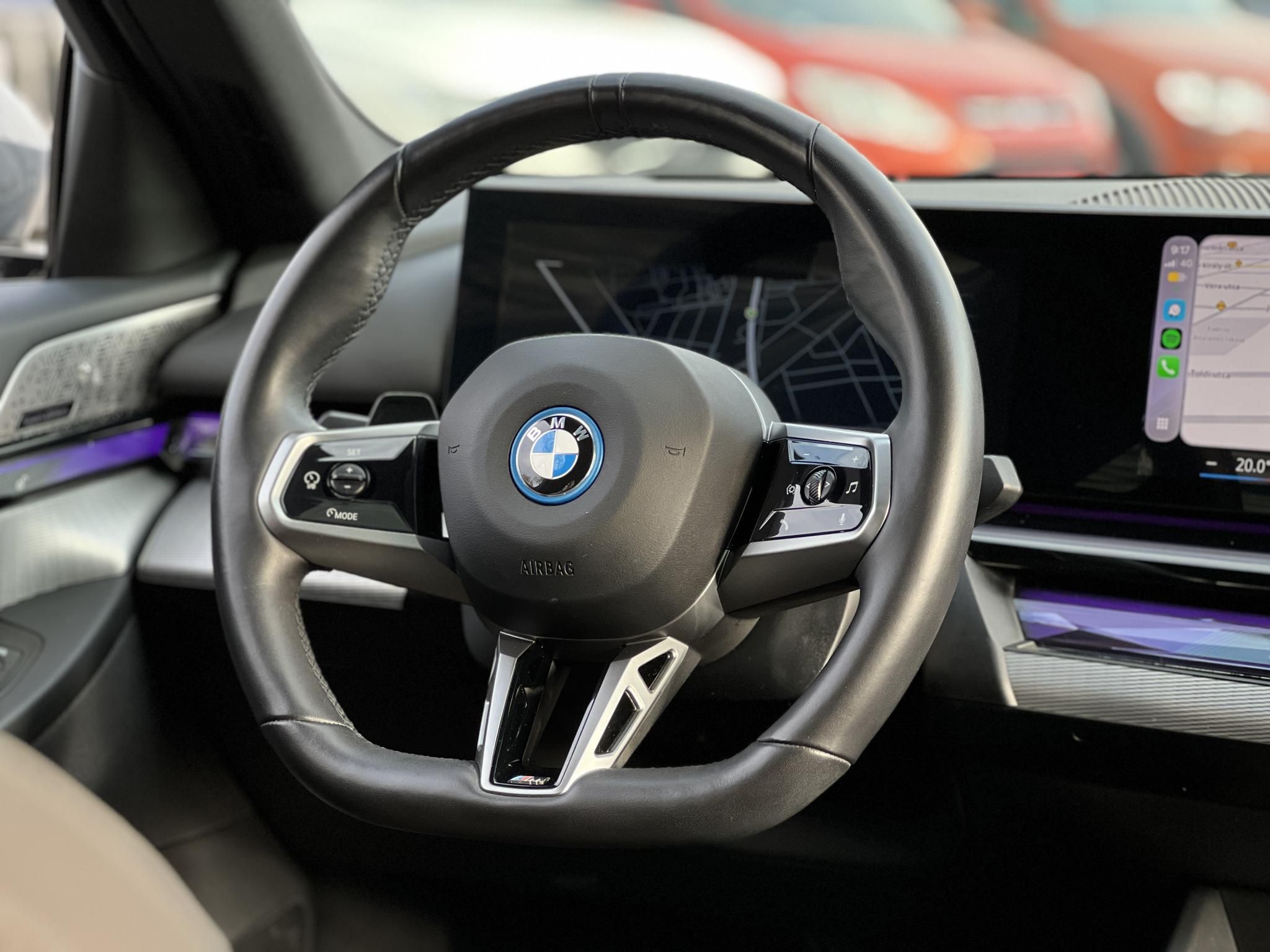 BMW I5 eDrive40 81,2kWh M-sport. Bowers & Wilkins. 626km WLTP. panorámatető. újszerű állapot!
